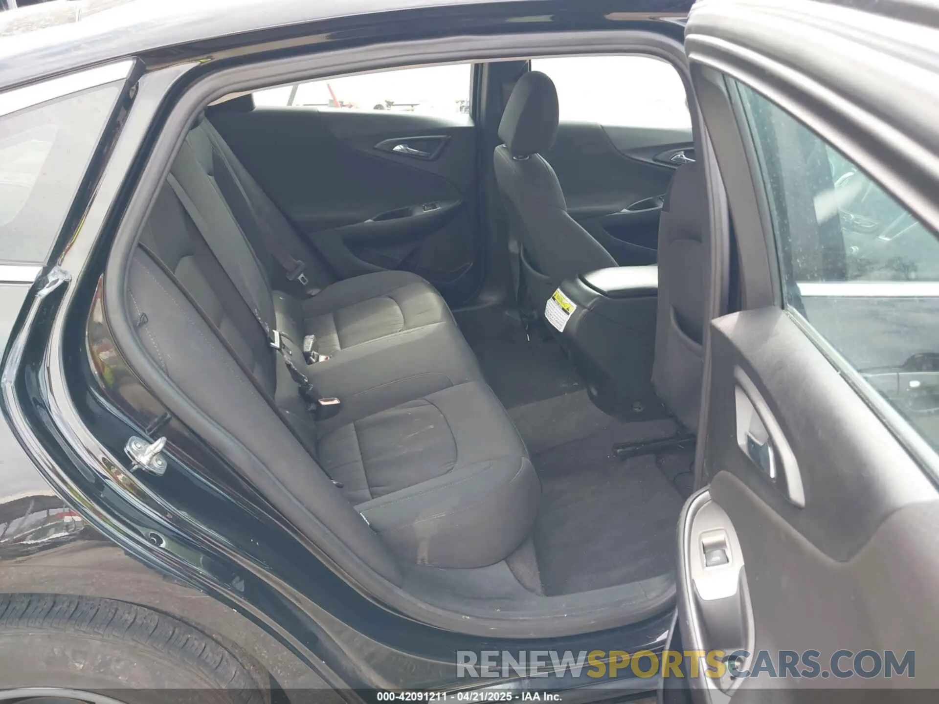 8 fotografías del automóvil dañado 1G1ZB5ST7MF040030 CHEVROLET MALIBU 2021