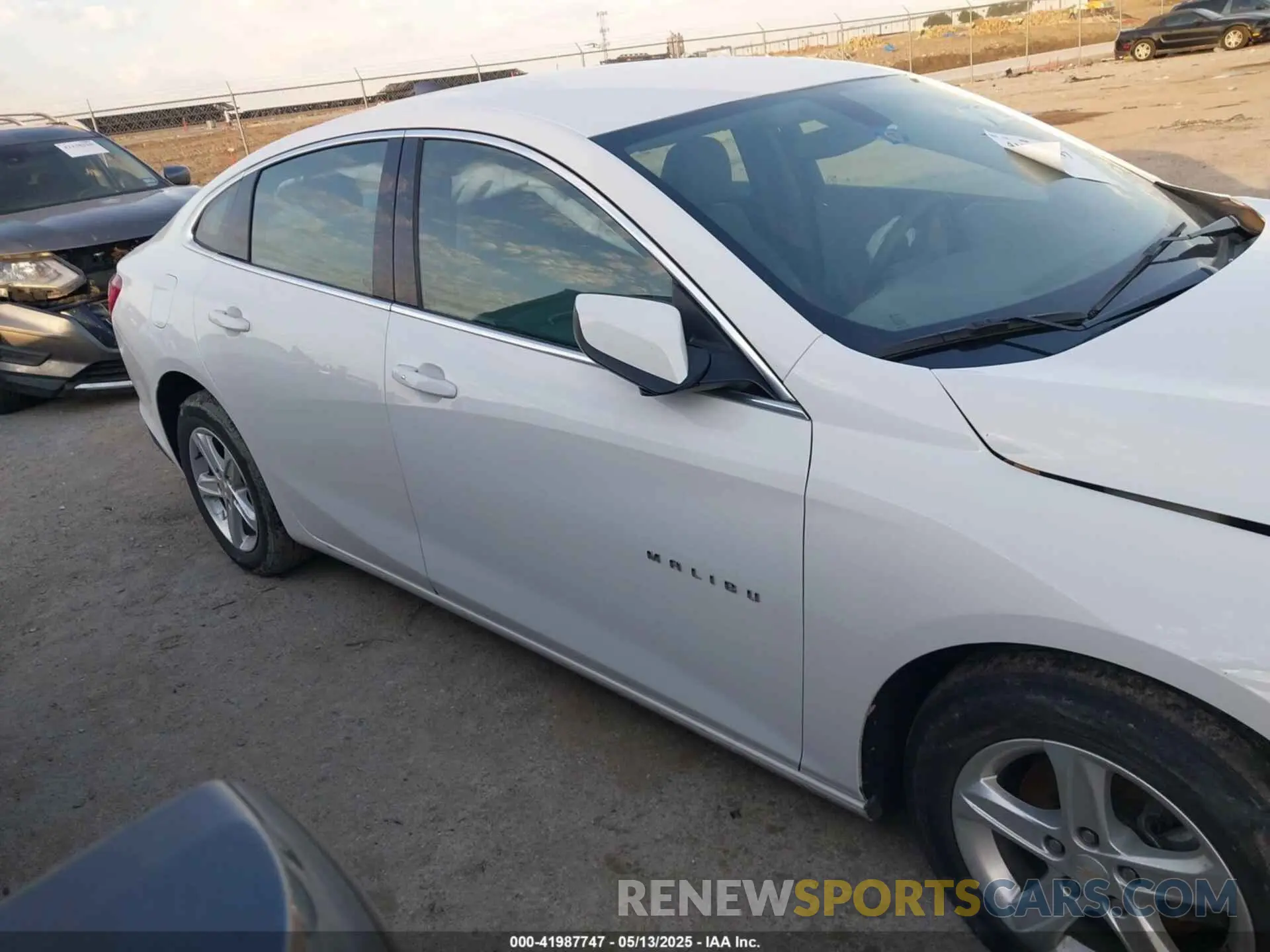 13 fotografías del automóvil dañado 1G1ZB5ST8MF042112 CHEVROLET MALIBU 2021