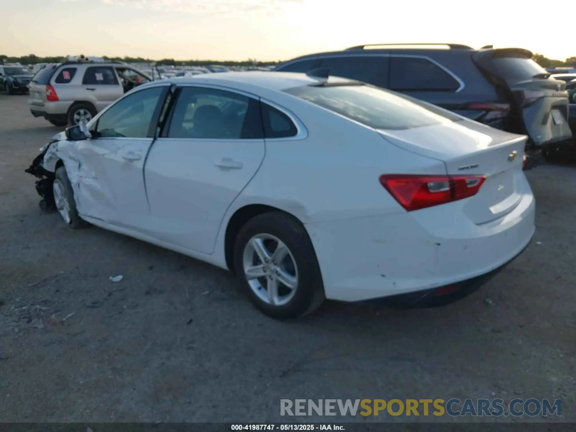 3 fotografías del automóvil dañado 1G1ZB5ST8MF042112 CHEVROLET MALIBU 2021