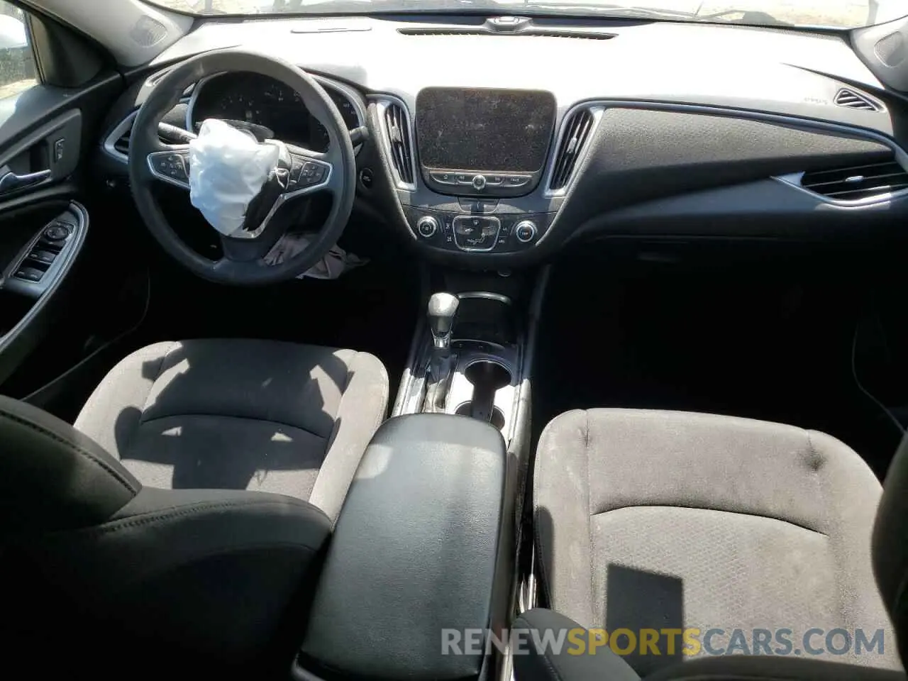 8 fotografías del automóvil dañado 1G1ZC5ST5MF089692 CHEVROLET MALIBU 2021