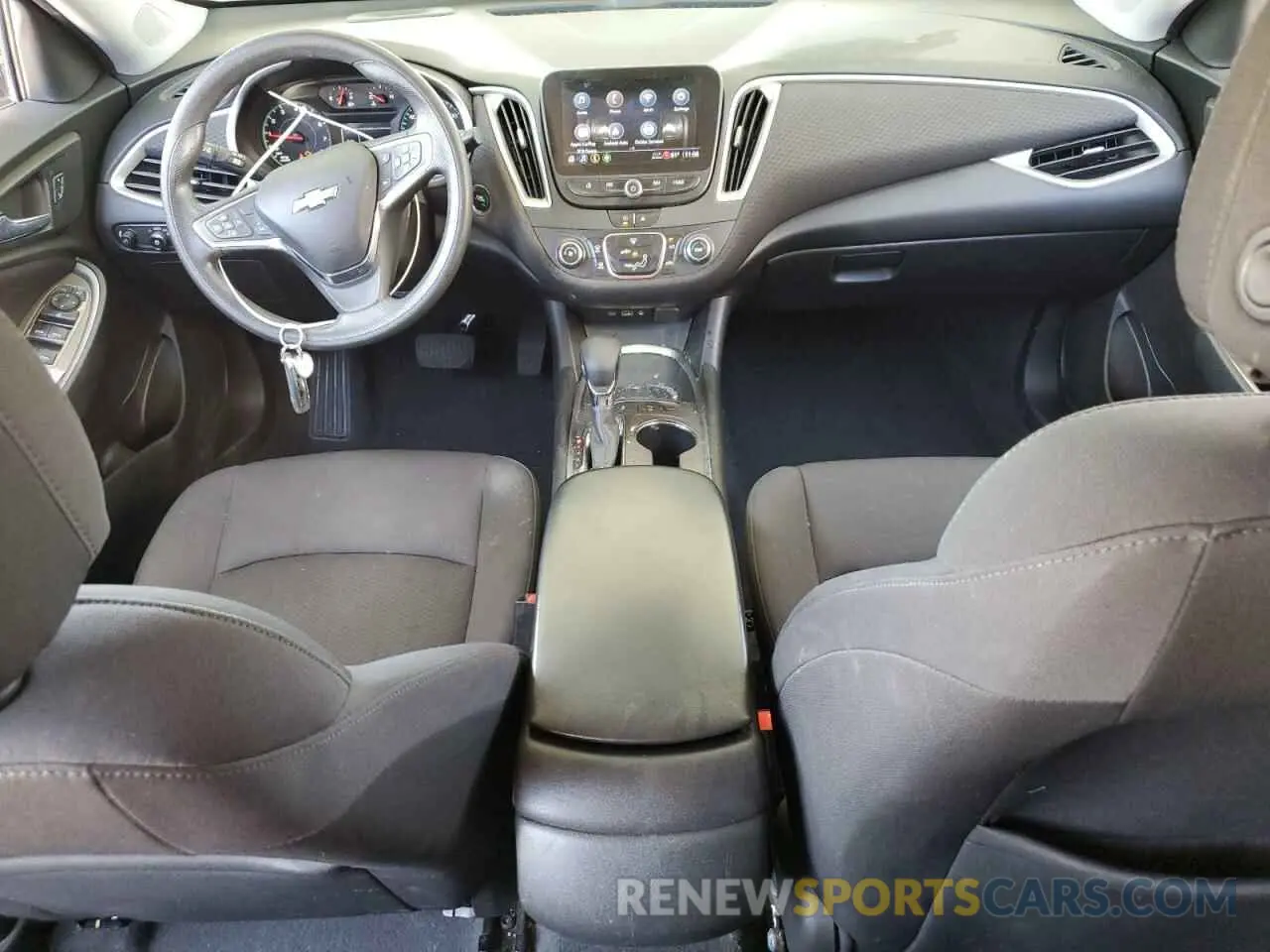 8 fotografías del automóvil dañado 1G1ZC5ST7MF083232 CHEVROLET MALIBU 2021