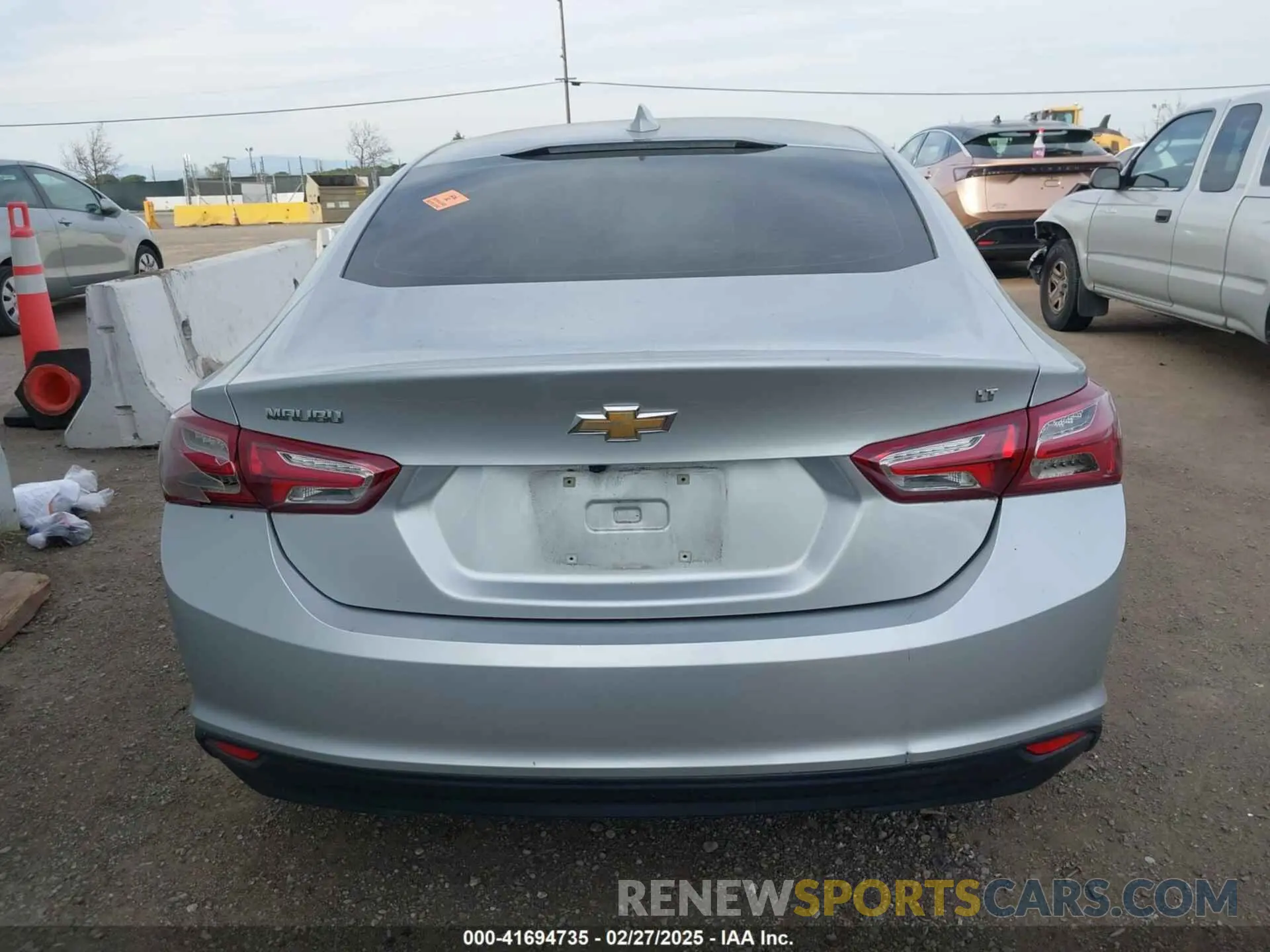 15 fotografías del automóvil dañado 1G1ZD5ST0MF023676 CHEVROLET MALIBU 2021