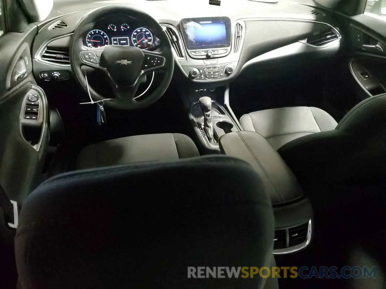 8 fotografías del automóvil dañado 1G1ZD5ST2MF019788 CHEVROLET MALIBU 2021