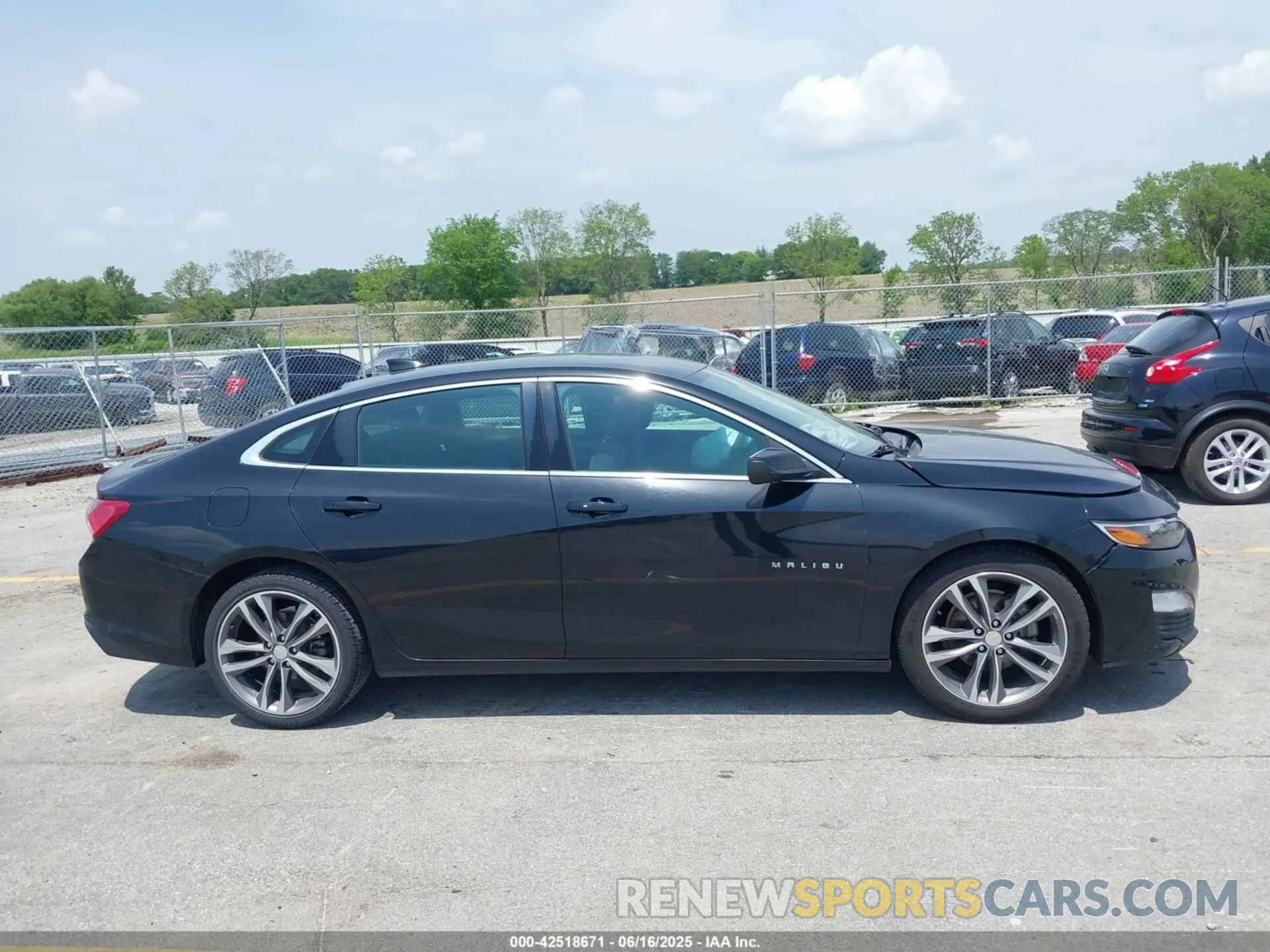 13 fotografías del automóvil dañado 1G1ZD5ST3MF006211 CHEVROLET MALIBU 2021