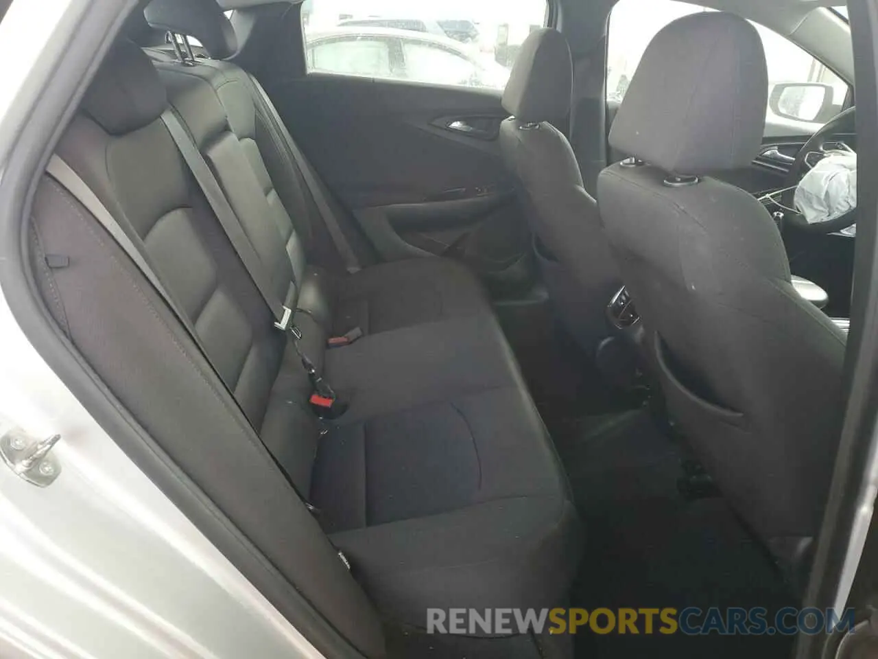 10 fotografías del automóvil dañado 1G1ZD5ST3MF024997 CHEVROLET MALIBU 2021