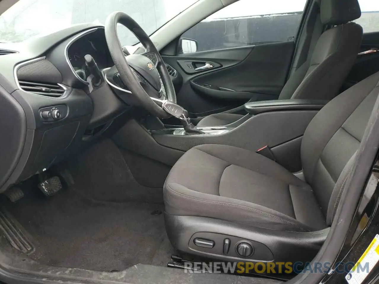 7 fotografías del automóvil dañado 1G1ZD5ST3MF063850 CHEVROLET MALIBU 2021
