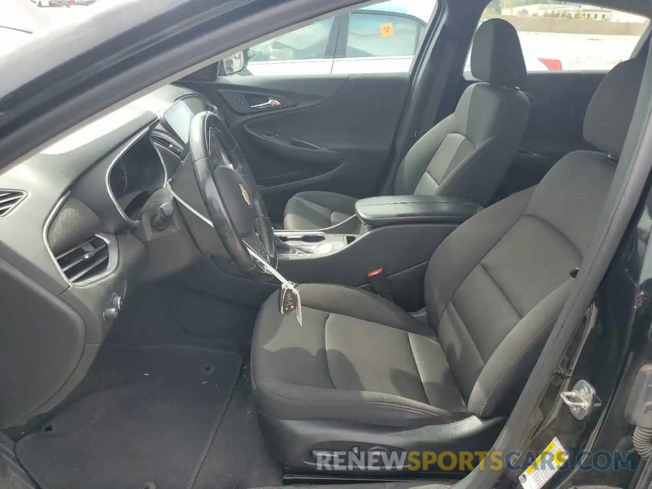 7 fotografías del automóvil dañado 1G1ZD5ST3MF069163 CHEVROLET MALIBU 2021