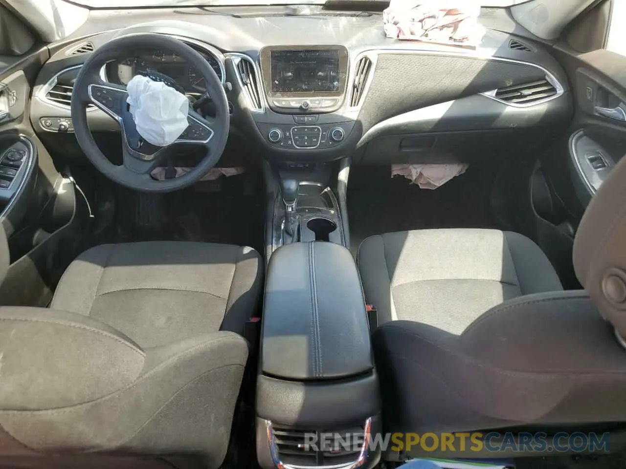 8 fotografías del automóvil dañado 1G1ZD5ST3MF074279 CHEVROLET MALIBU 2021
