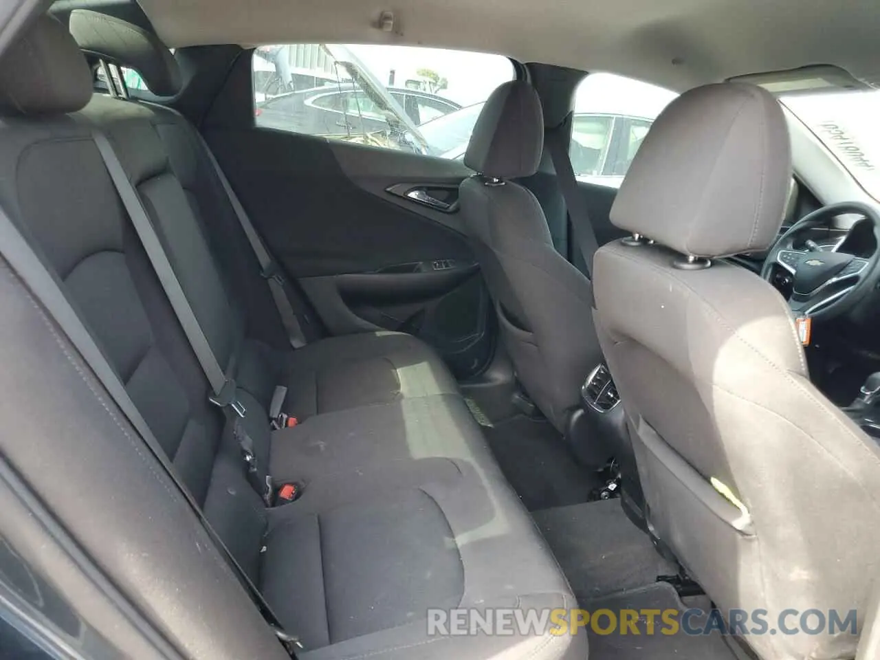 10 fotografías del automóvil dañado 1G1ZD5ST4MF011336 CHEVROLET MALIBU 2021