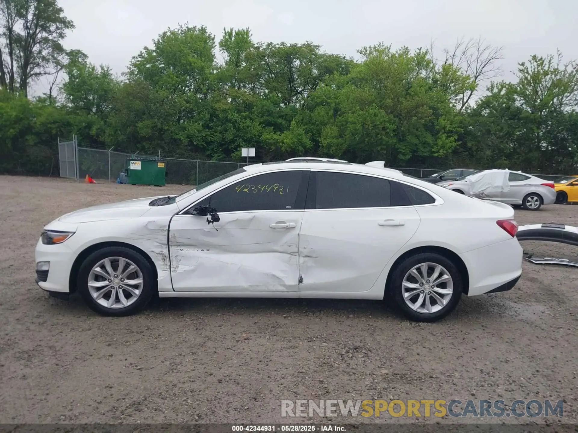 14 fotografías del automóvil dañado 1G1ZD5ST4MF056311 CHEVROLET MALIBU 2021