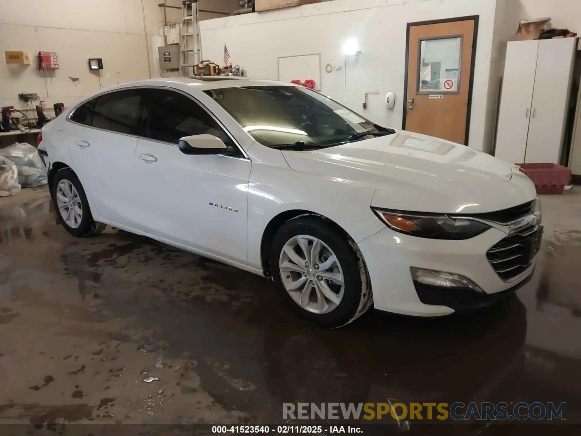 1 fotografías del automóvil dañado 1G1ZD5ST5MF010969 CHEVROLET MALIBU 2021