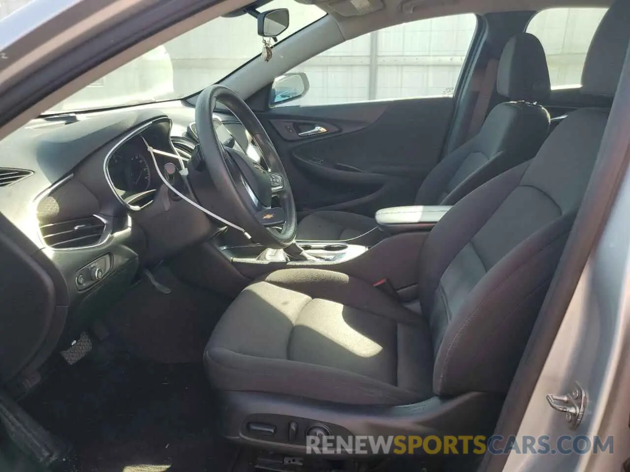 7 fotografías del automóvil dañado 1G1ZD5ST5MF046273 CHEVROLET MALIBU 2021