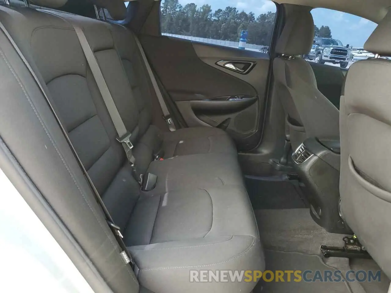 10 fotografías del automóvil dañado 1G1ZD5ST6MF027313 CHEVROLET MALIBU 2021