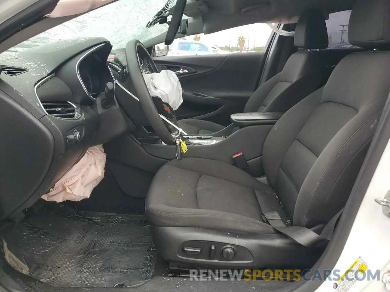 7 fotografías del automóvil dañado 1G1ZD5ST6MF030275 CHEVROLET MALIBU 2021