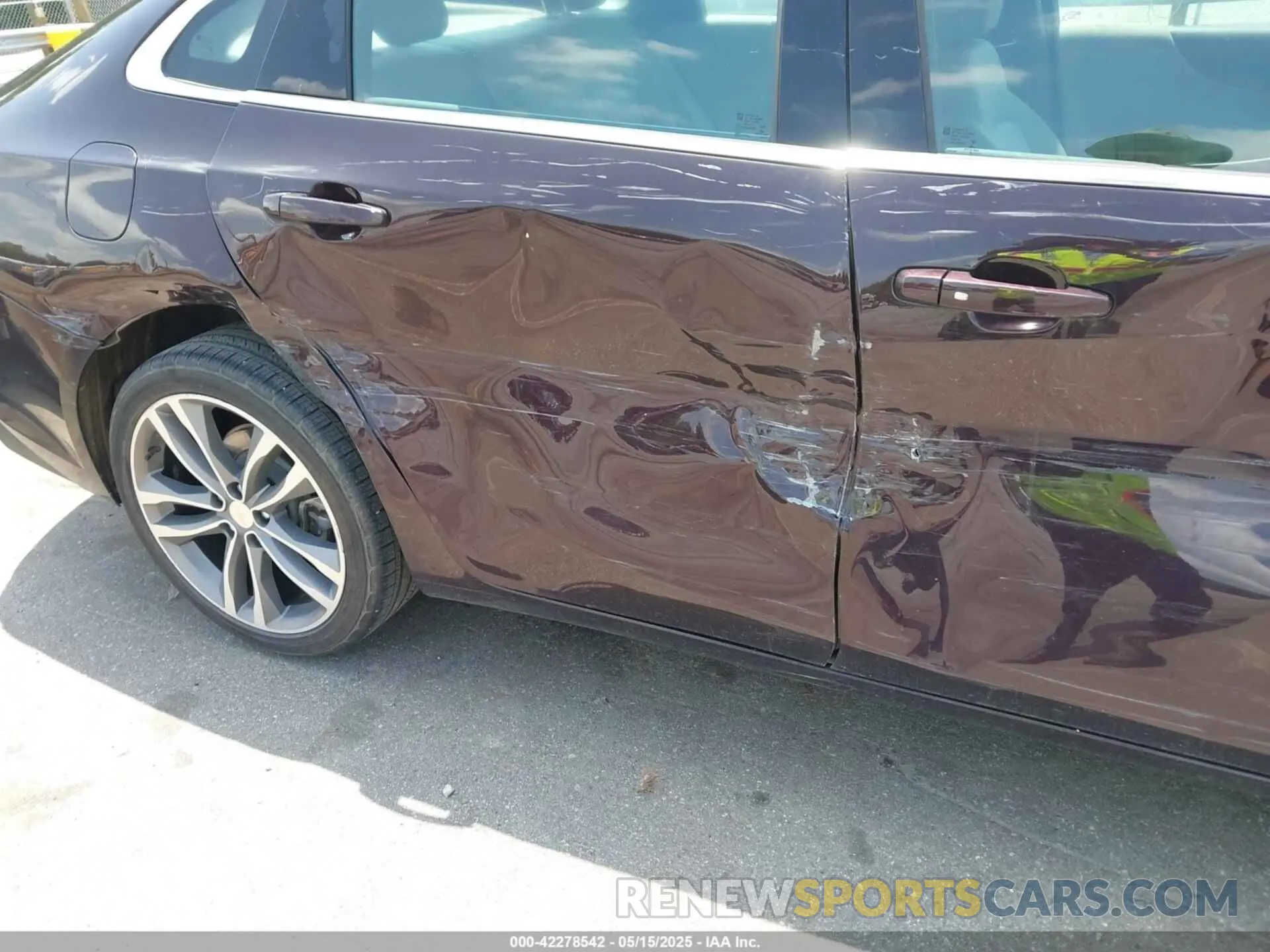 19 fotografías del automóvil dañado 1G1ZD5ST6MF034052 CHEVROLET MALIBU 2021