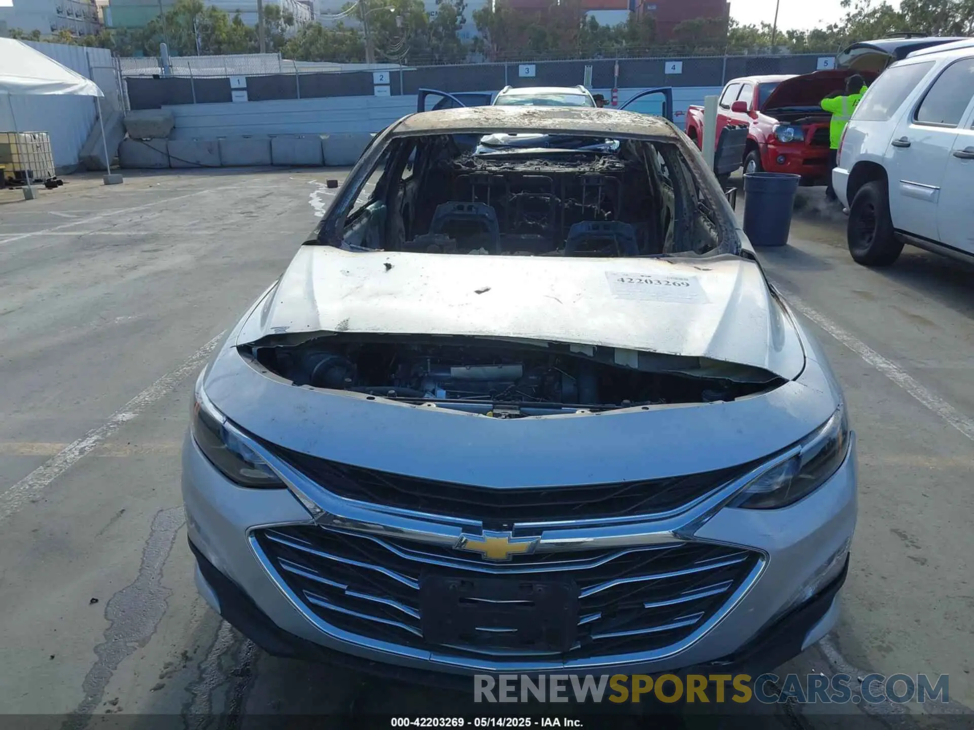 12 fotografías del automóvil dañado 1G1ZD5ST6MF069979 CHEVROLET MALIBU 2021