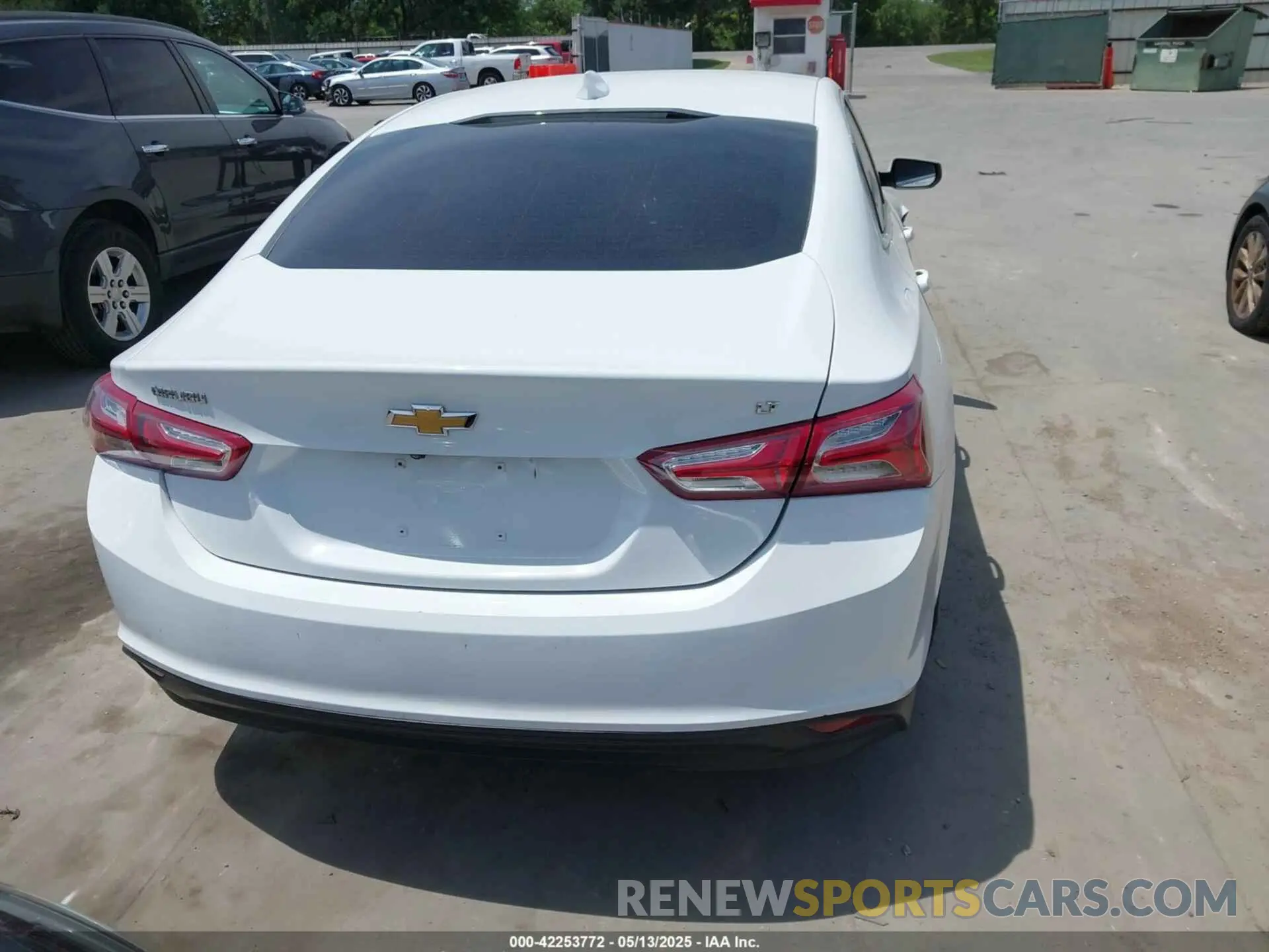 16 fotografías del automóvil dañado 1G1ZD5ST6MF077774 CHEVROLET MALIBU 2021