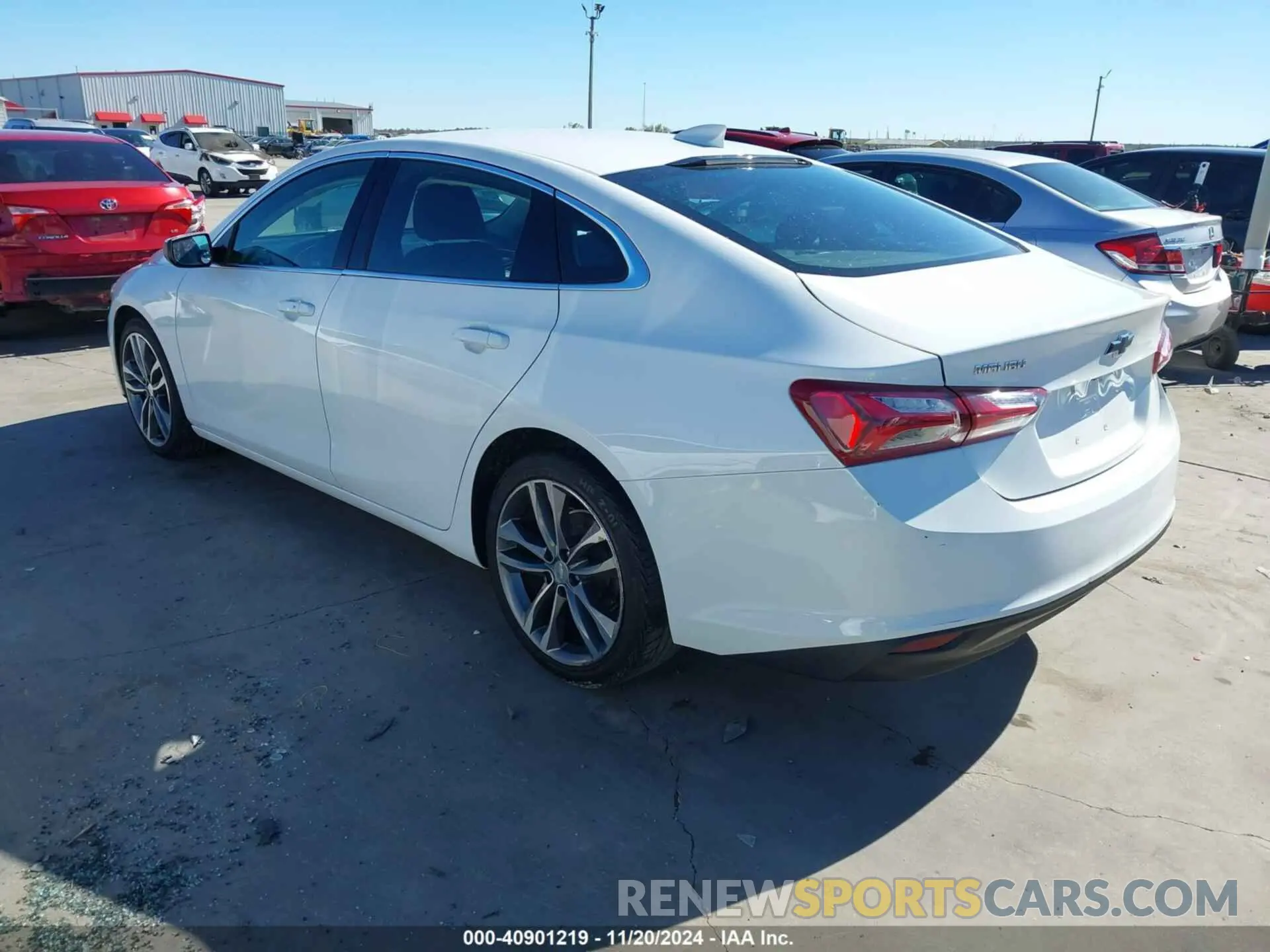 3 fotografías del automóvil dañado 1G1ZD5ST7MF003098 CHEVROLET MALIBU 2021