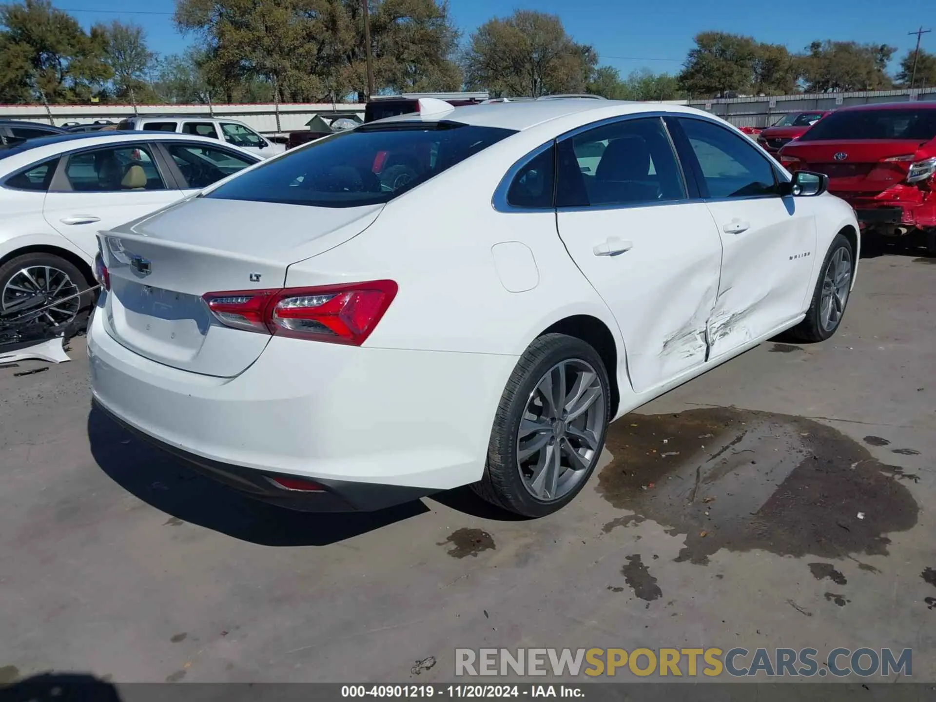 4 fotografías del automóvil dañado 1G1ZD5ST7MF003098 CHEVROLET MALIBU 2021