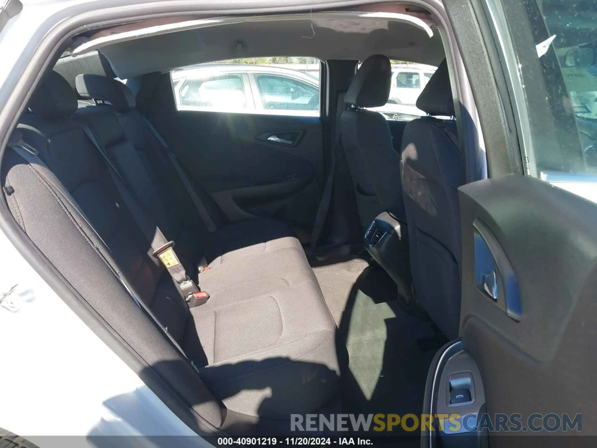 8 fotografías del automóvil dañado 1G1ZD5ST7MF003098 CHEVROLET MALIBU 2021