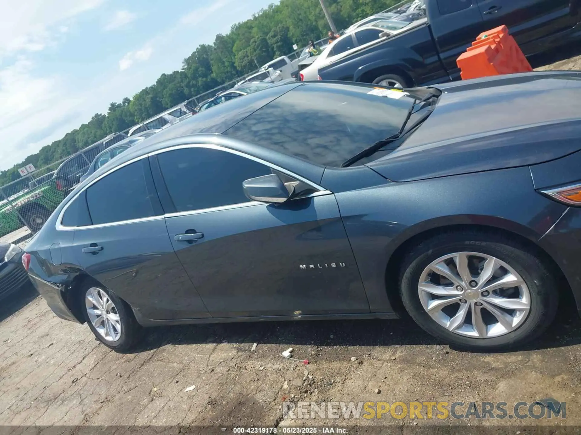 13 fotografías del automóvil dañado 1G1ZD5ST7MF007457 CHEVROLET MALIBU 2021