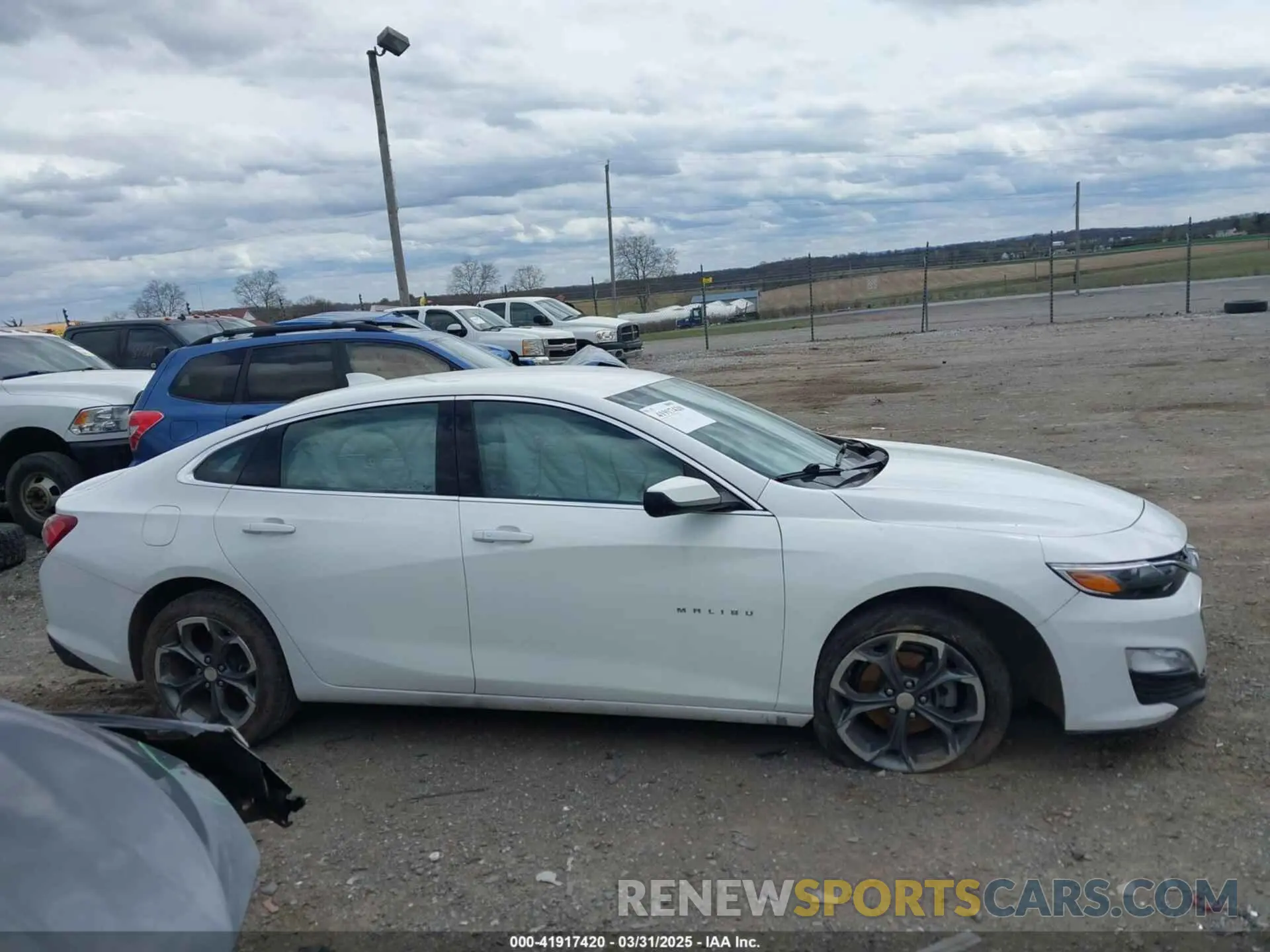 13 fotografías del automóvil dañado 1G1ZD5ST7MF024775 CHEVROLET MALIBU 2021