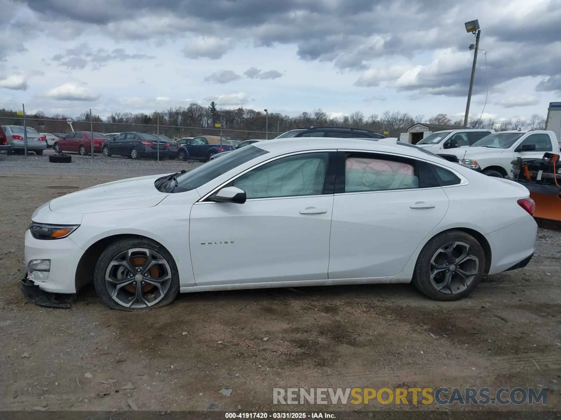 14 fotografías del automóvil dañado 1G1ZD5ST7MF024775 CHEVROLET MALIBU 2021