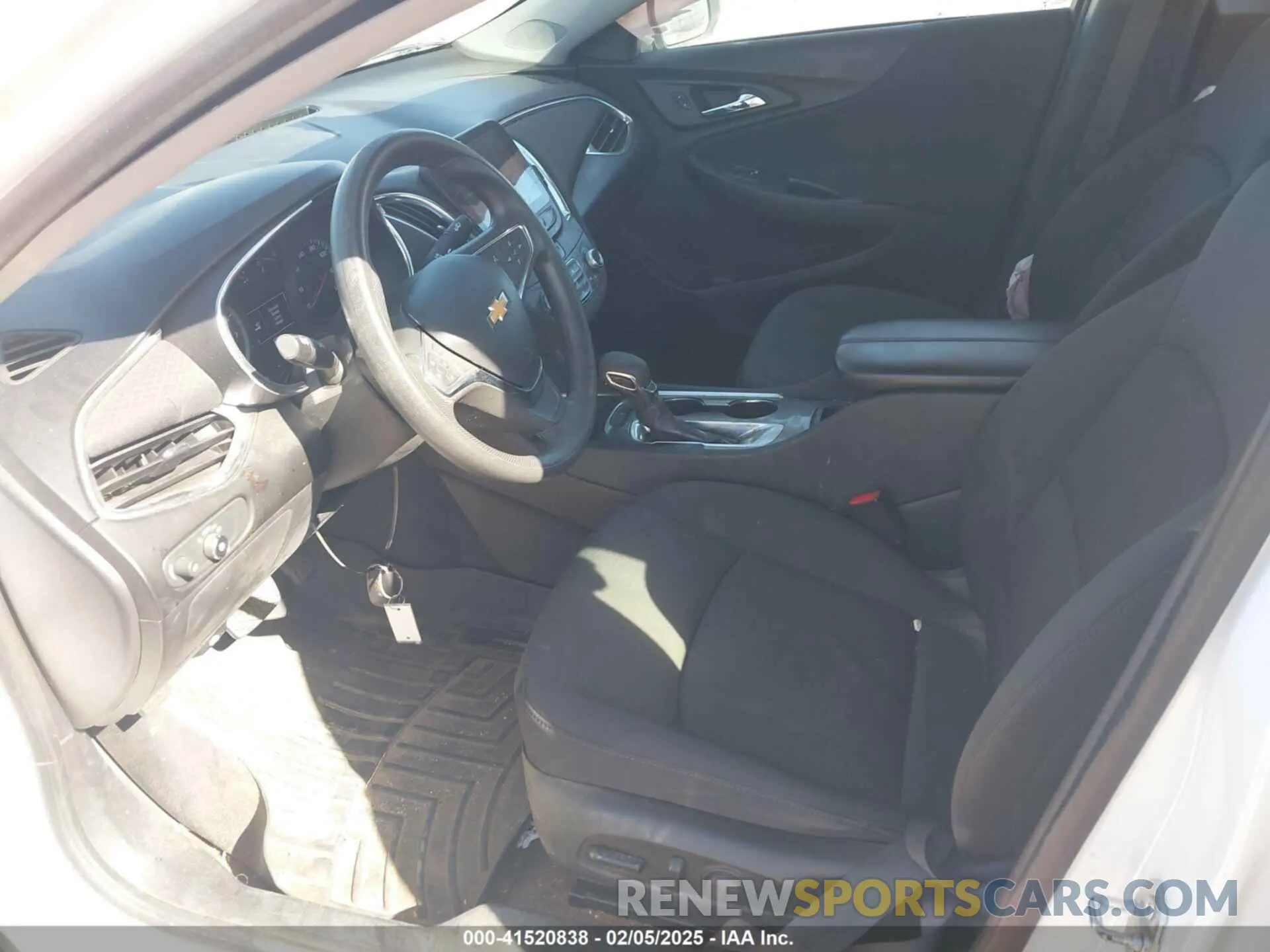 5 fotografías del automóvil dañado 1G1ZD5ST7MF029491 CHEVROLET MALIBU 2021