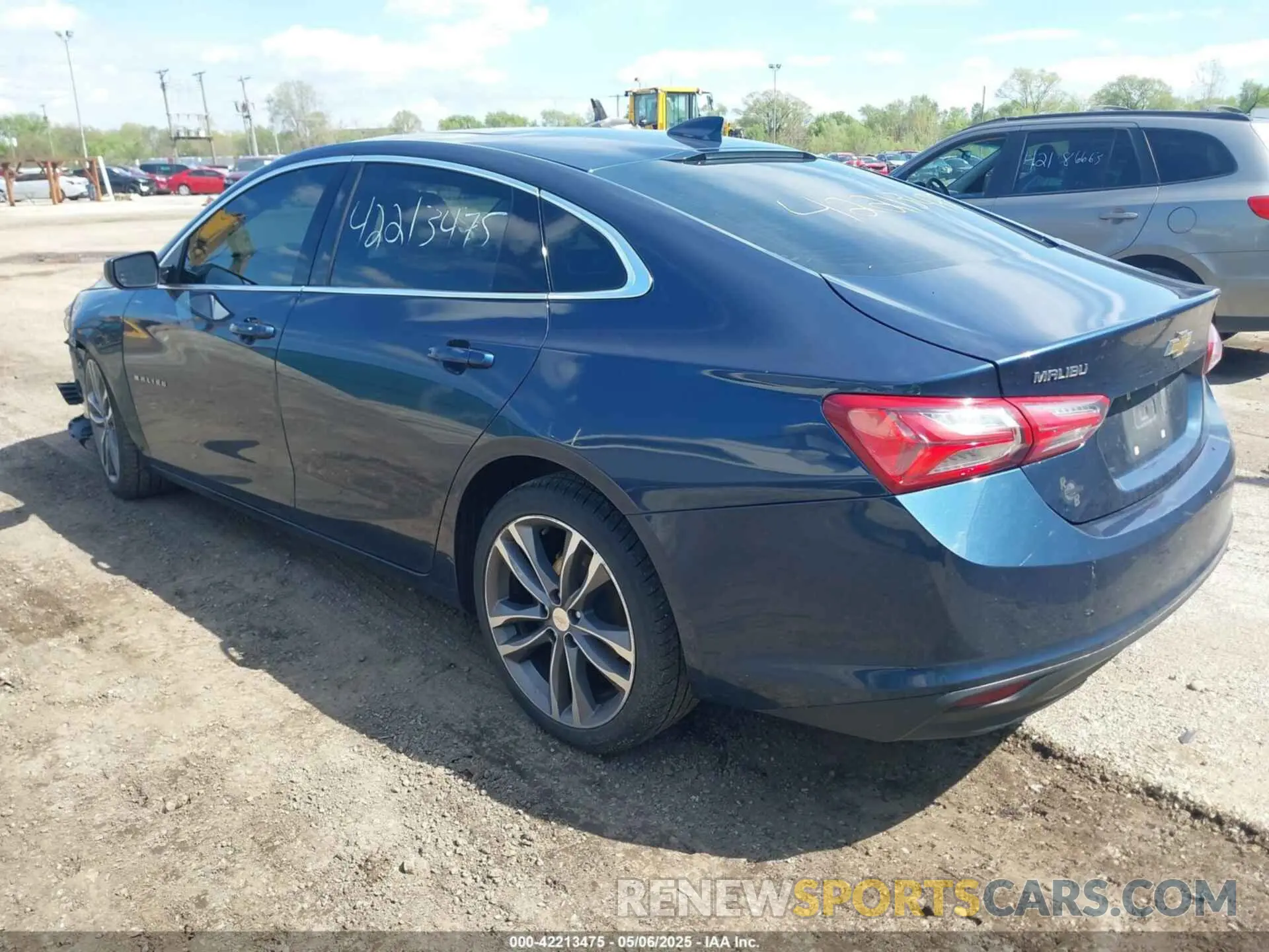 3 fotografías del automóvil dañado 1G1ZD5ST8MF005720 CHEVROLET MALIBU 2021