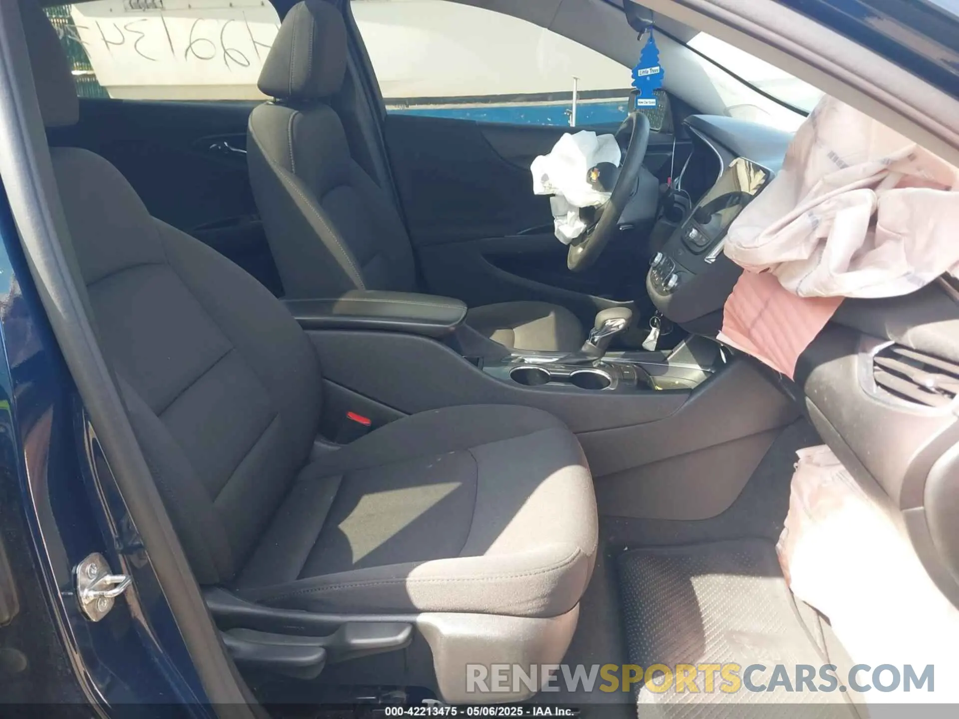 5 fotografías del automóvil dañado 1G1ZD5ST8MF005720 CHEVROLET MALIBU 2021