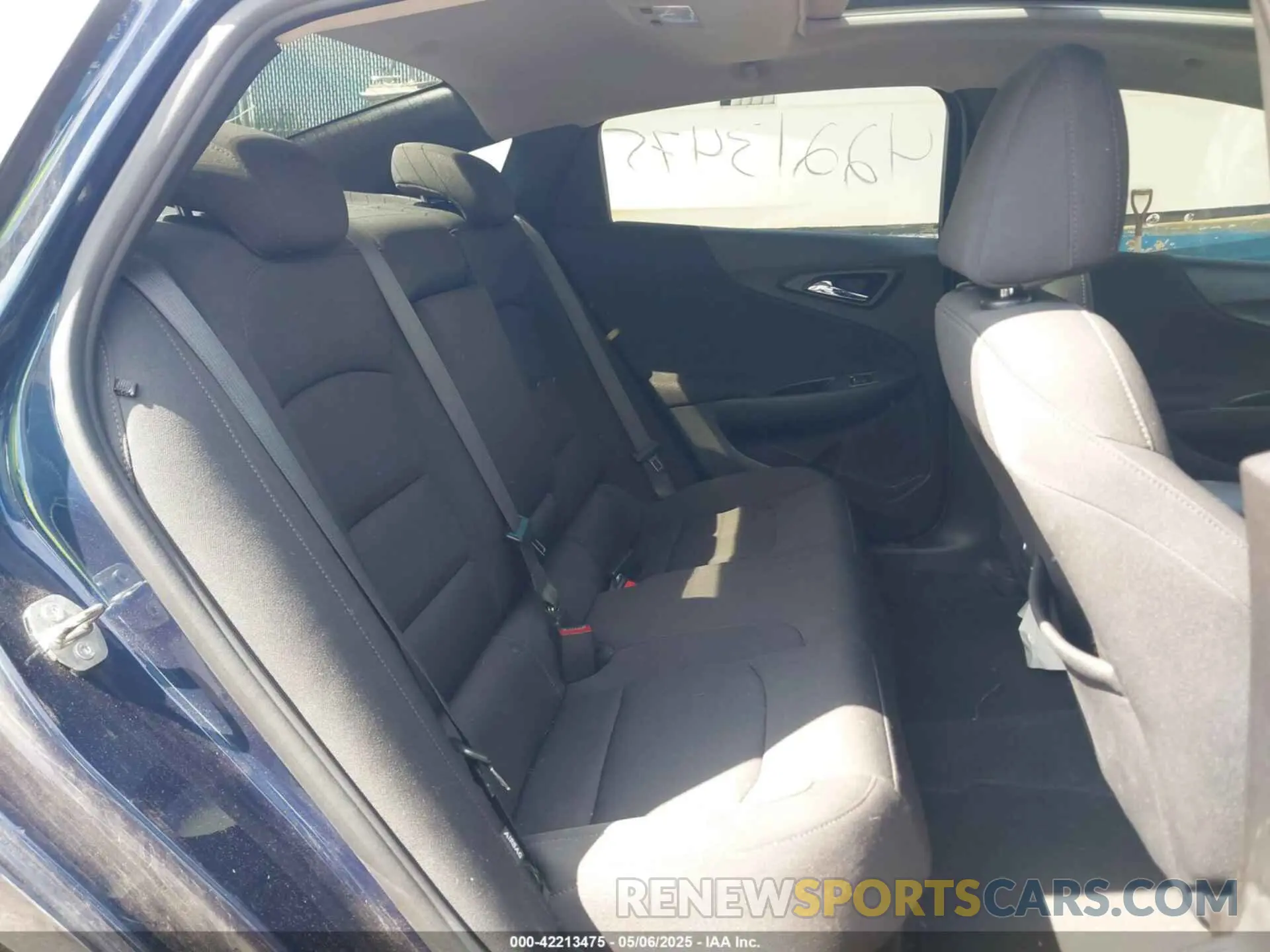 8 fotografías del automóvil dañado 1G1ZD5ST8MF005720 CHEVROLET MALIBU 2021