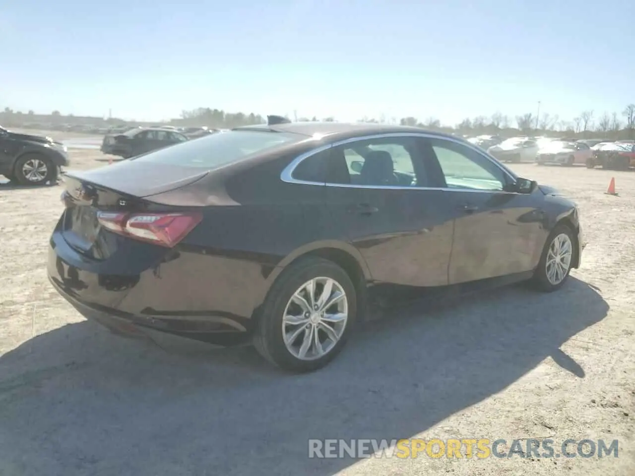 3 fotografías del automóvil dañado 1G1ZD5ST8MF018547 CHEVROLET MALIBU 2021