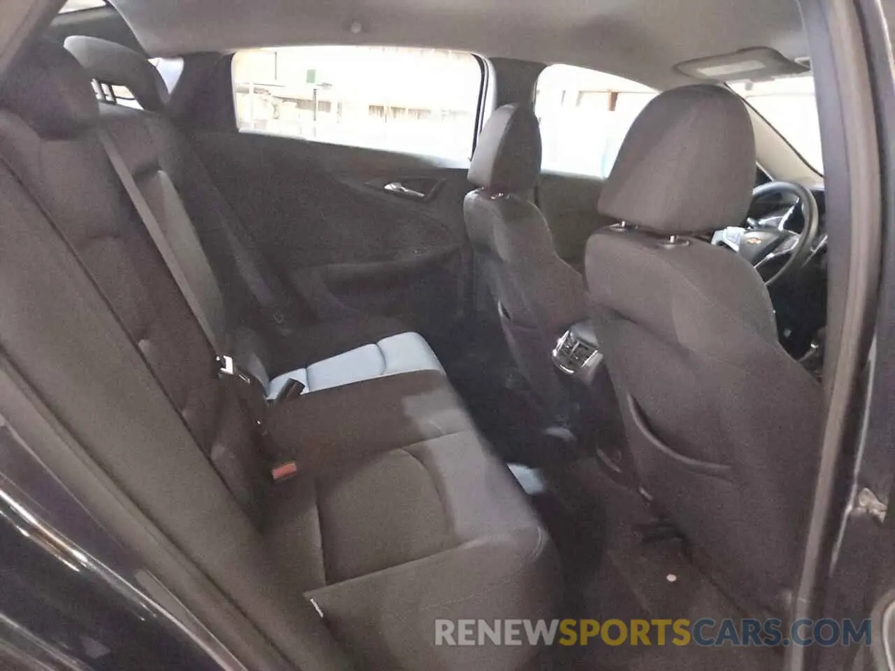 10 fotografías del automóvil dañado 1G1ZD5ST8MF027992 CHEVROLET MALIBU 2021