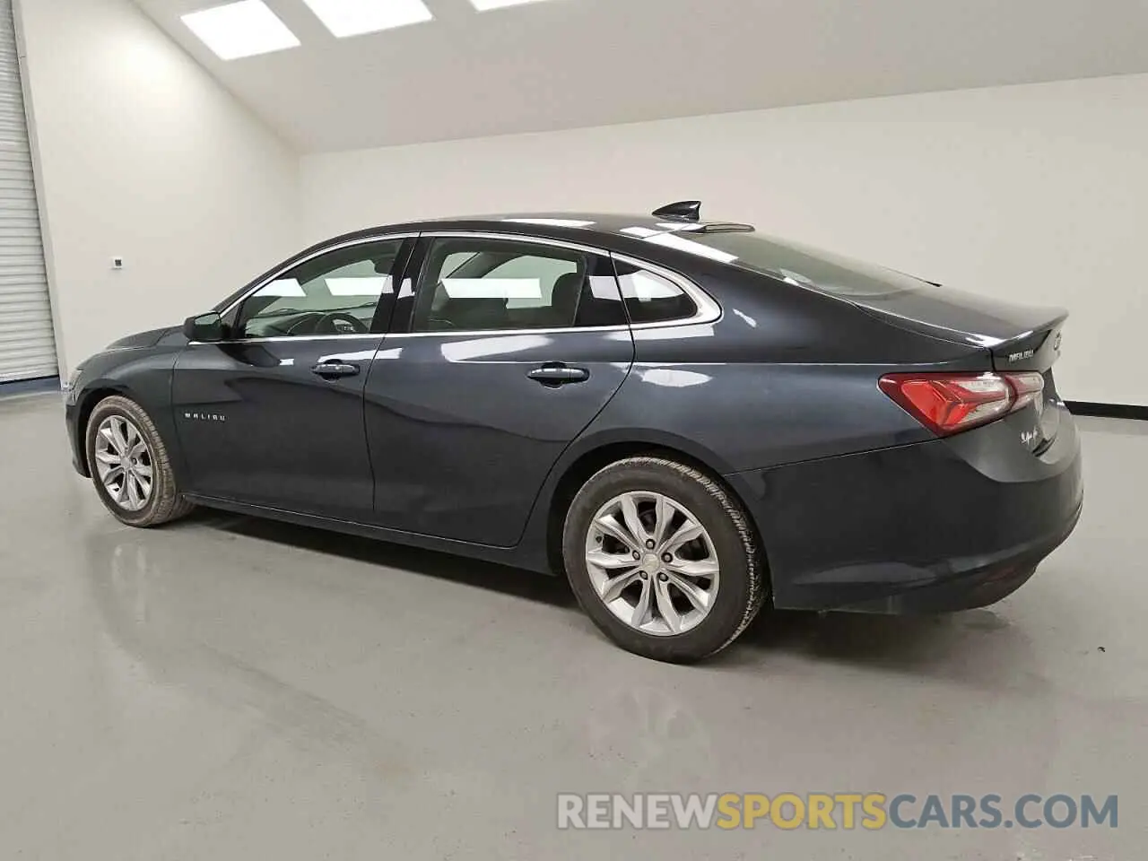 2 fotografías del automóvil dañado 1G1ZD5ST8MF027992 CHEVROLET MALIBU 2021
