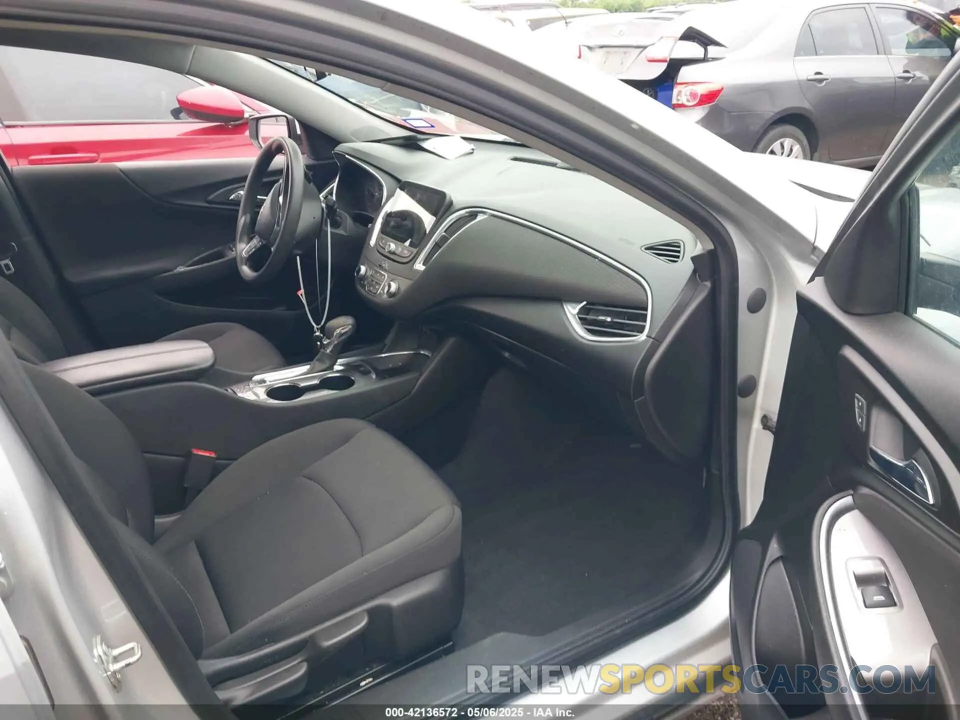 5 fotografías del automóvil dañado 1G1ZD5ST8MF054528 CHEVROLET MALIBU 2021