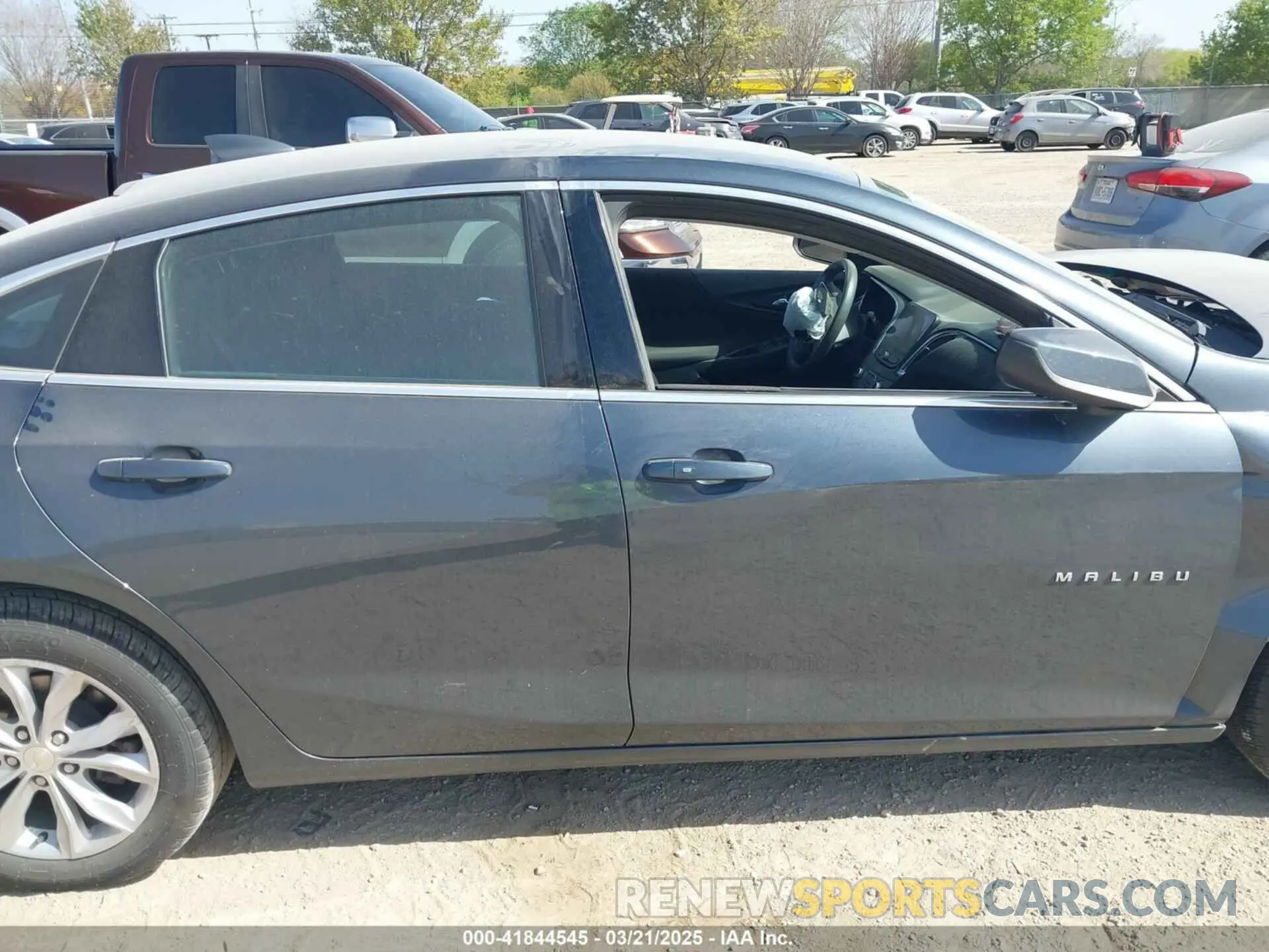 12 fotografías del automóvil dañado 1G1ZD5ST8MF072110 CHEVROLET MALIBU 2021