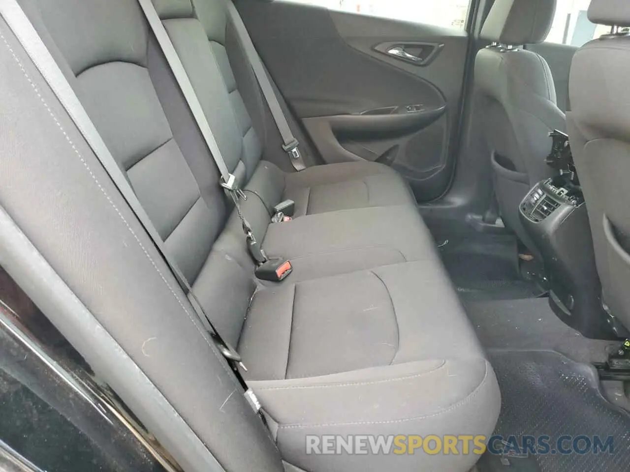 10 fotografías del automóvil dañado 1G1ZD5ST9MF013602 CHEVROLET MALIBU 2021