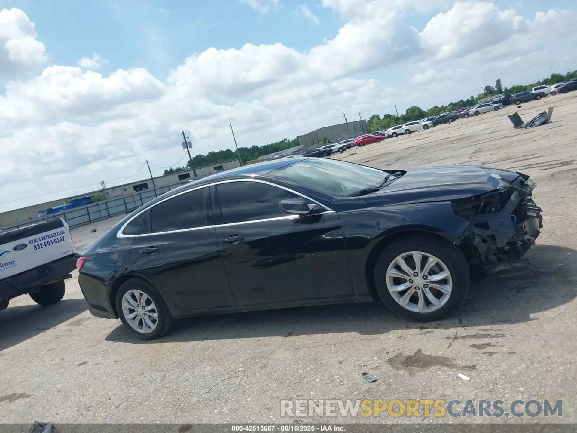 13 fotografías del automóvil dañado 1G1ZD5ST9MF014992 CHEVROLET MALIBU 2021