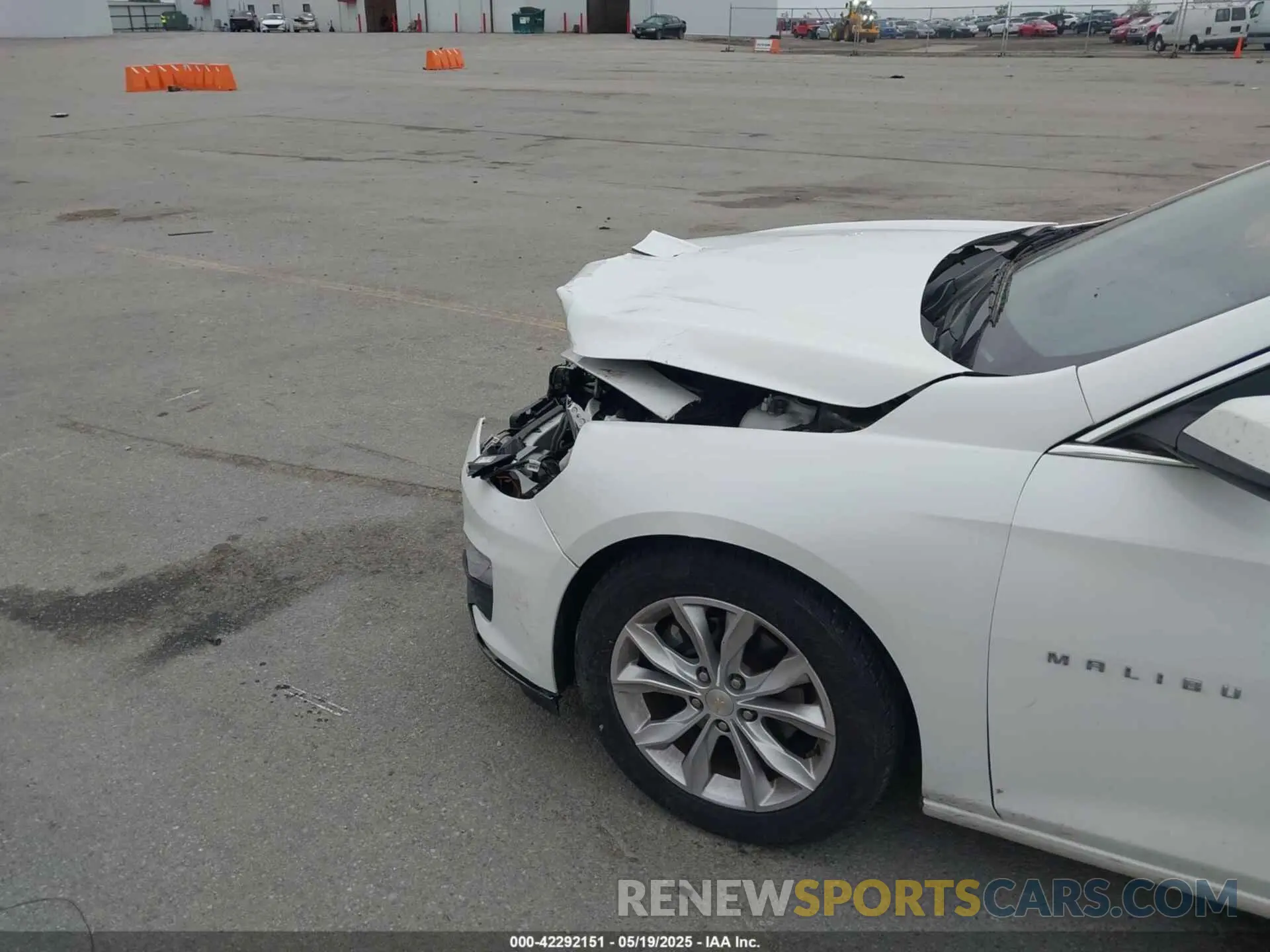 19 fotografías del automóvil dañado 1G1ZD5ST9MF025068 CHEVROLET MALIBU 2021