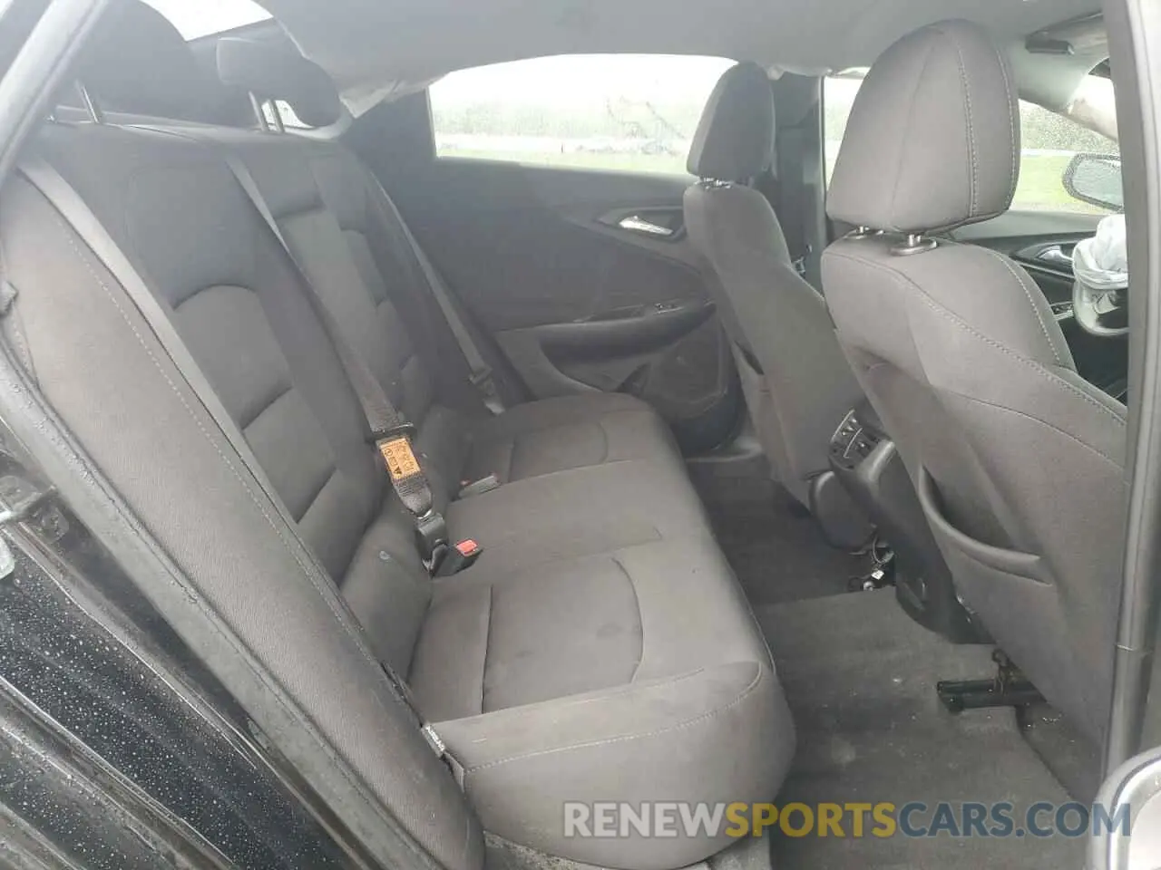 10 fotografías del automóvil dañado 1G1ZD5ST9MF051377 CHEVROLET MALIBU 2021