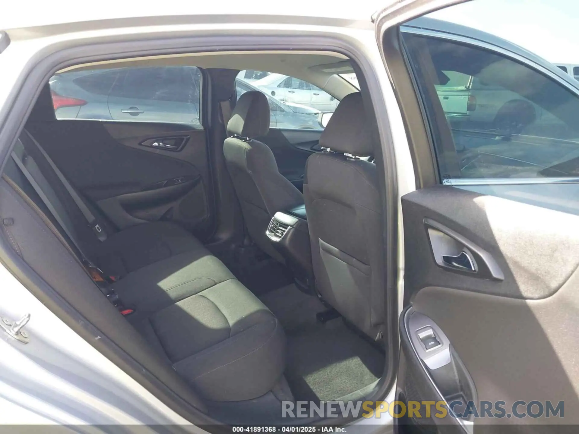 8 fotografías del automóvil dañado 1G1ZD5ST9MF062346 CHEVROLET MALIBU 2021