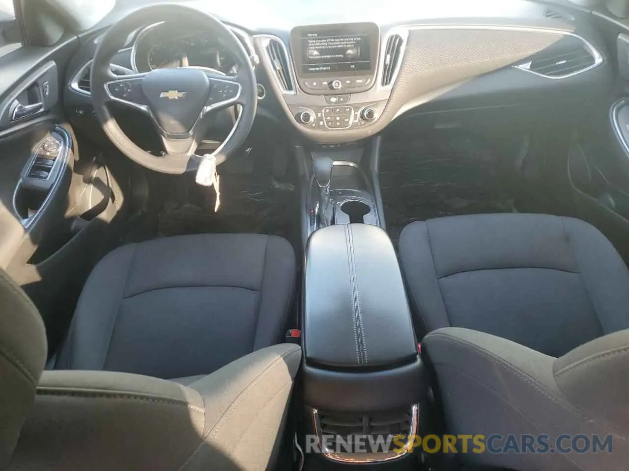 8 fotografías del automóvil dañado 1G1ZD5STXMF008067 CHEVROLET MALIBU 2021