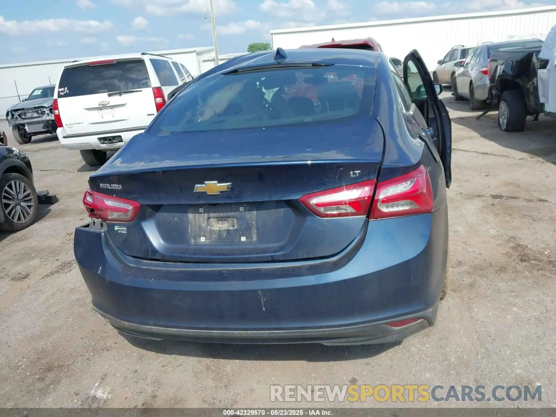 16 fotografías del automóvil dañado 1G1ZD5STXMF022759 CHEVROLET MALIBU 2021