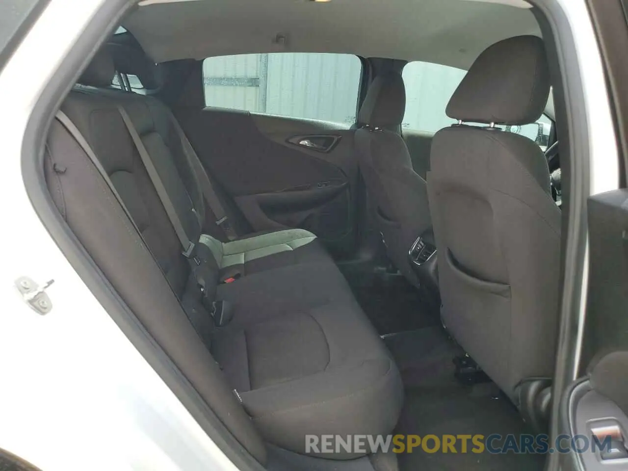 10 fotografías del automóvil dañado 1G1ZD5STXMF030585 CHEVROLET MALIBU 2021