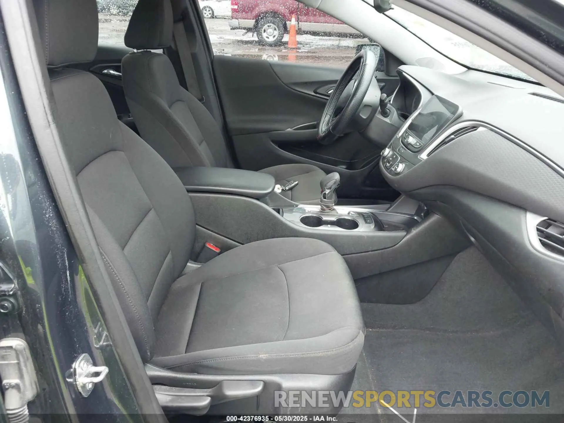 5 fotografías del automóvil dañado 1G1ZG5ST5MF043736 CHEVROLET MALIBU 2021