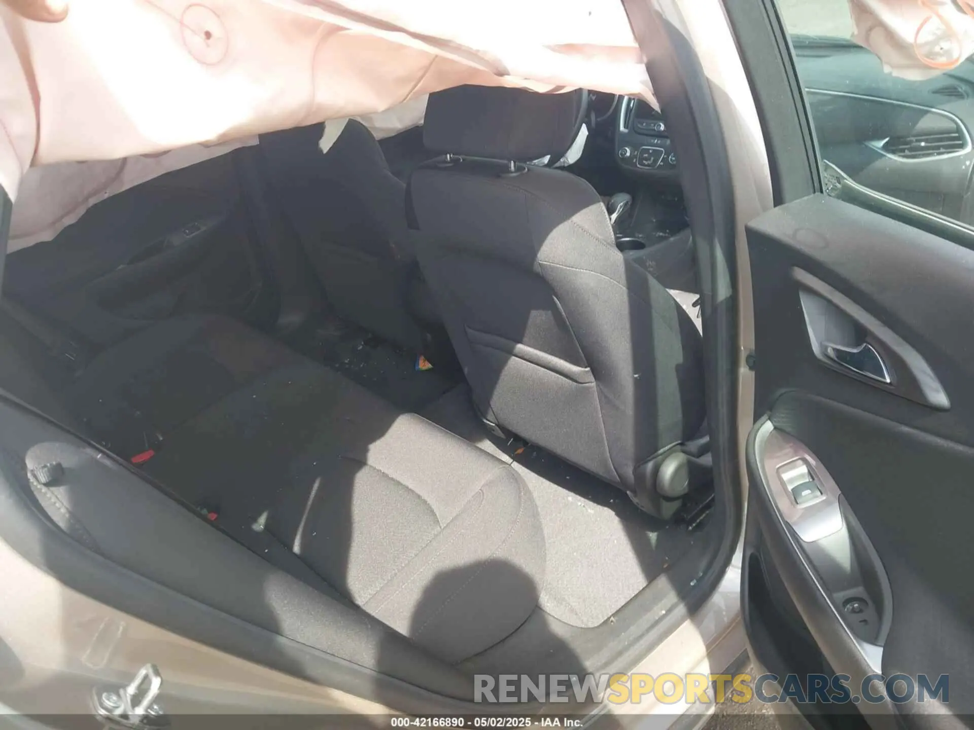 8 fotografías del automóvil dañado 1G1ZB5ST2NF190550 CHEVROLET MALIBU 2022