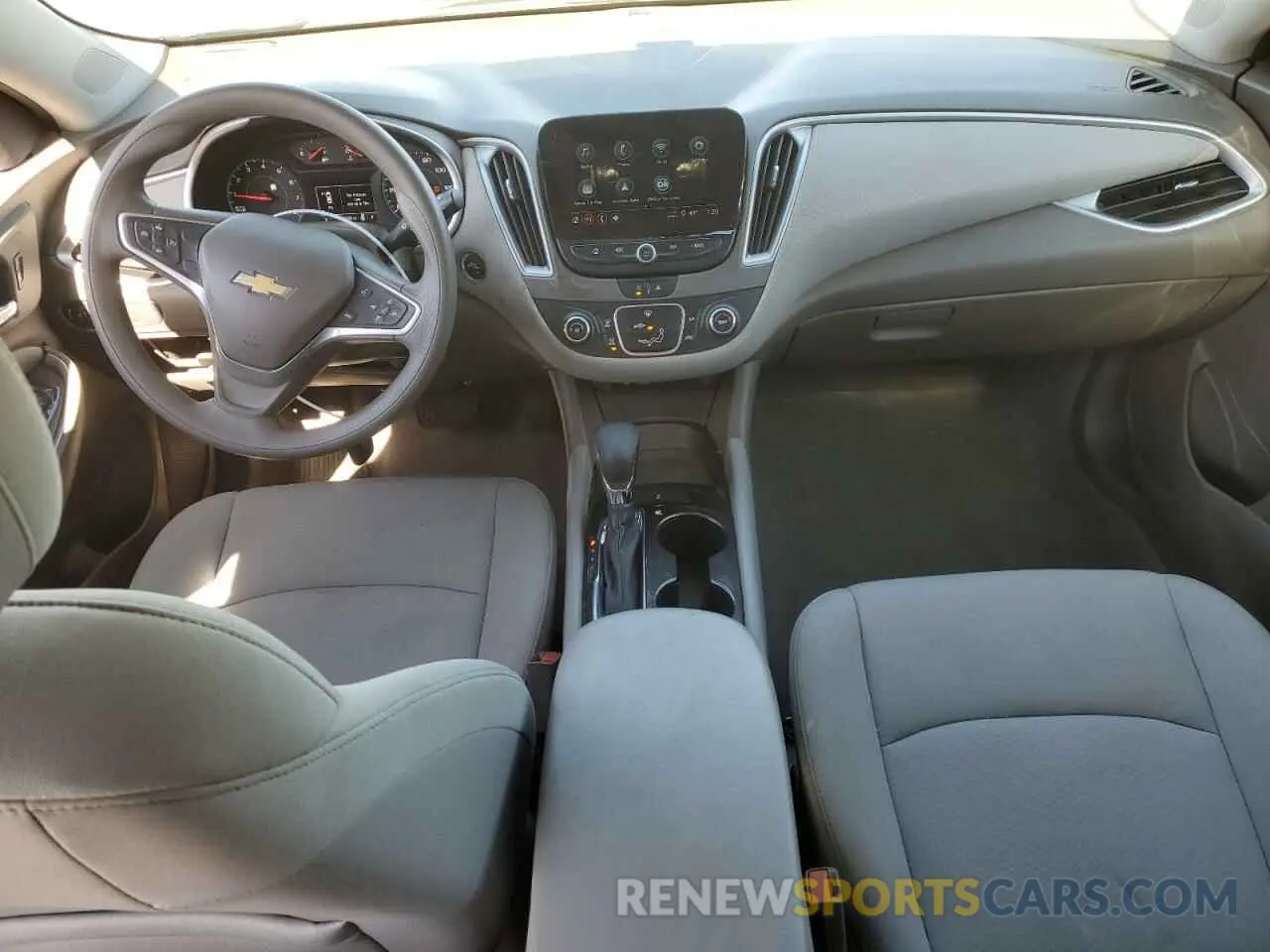 8 fotografías del automóvil dañado 1G1ZB5ST3NF190282 CHEVROLET MALIBU 2022