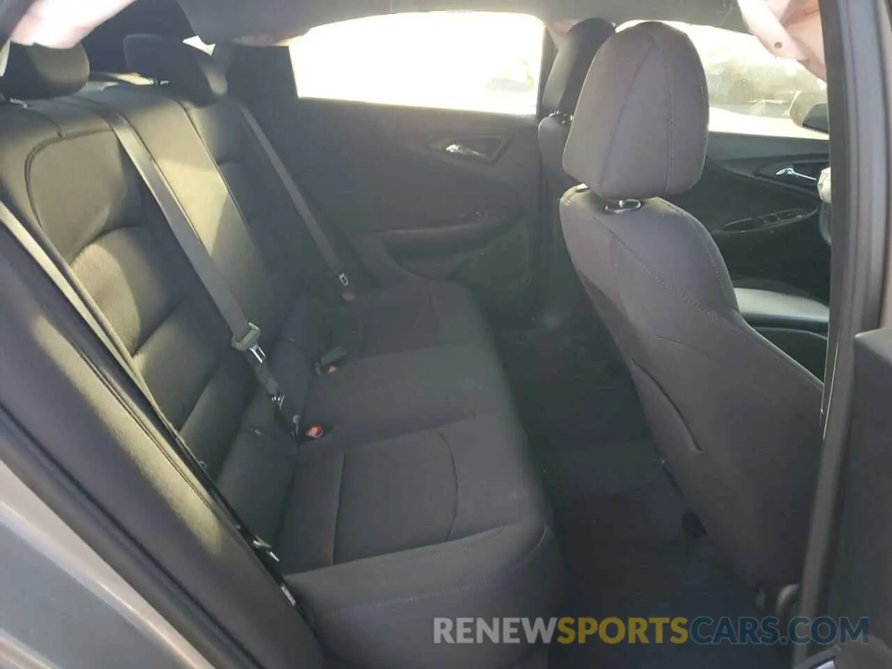 10 fotografías del automóvil dañado 1G1ZB5ST9NF190125 CHEVROLET MALIBU 2022