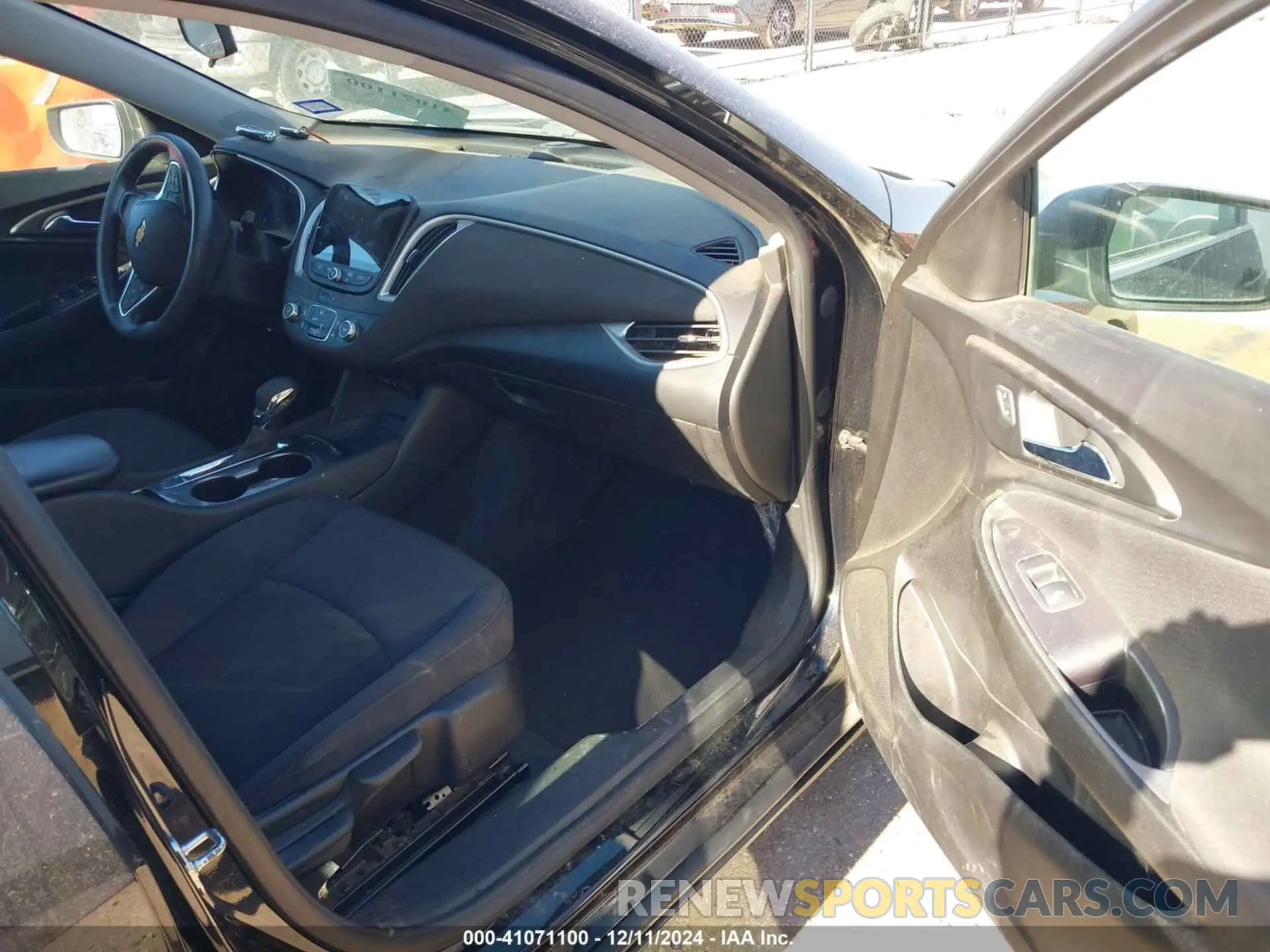 5 fotografías del automóvil dañado 1G1ZB5ST9NF190514 CHEVROLET MALIBU 2022