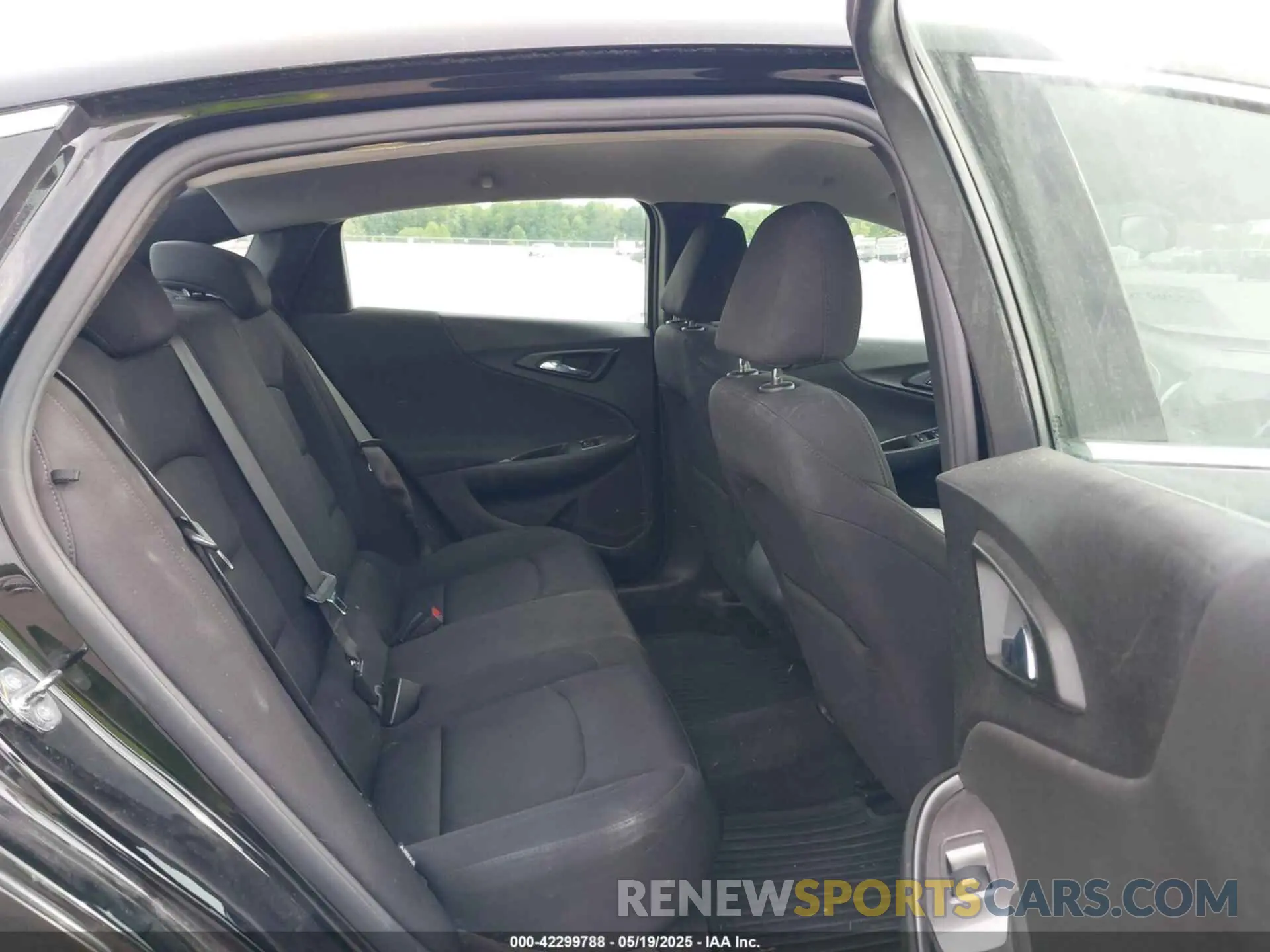 8 fotografías del automóvil dañado 1G1ZC5ST9NF166565 CHEVROLET MALIBU 2022